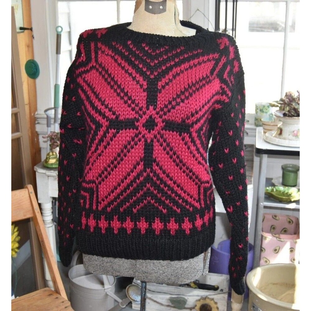 Vintage 70s 'Sarah Sarah' Hand-Knited Heart Sweater - Black & Pink Size Medium